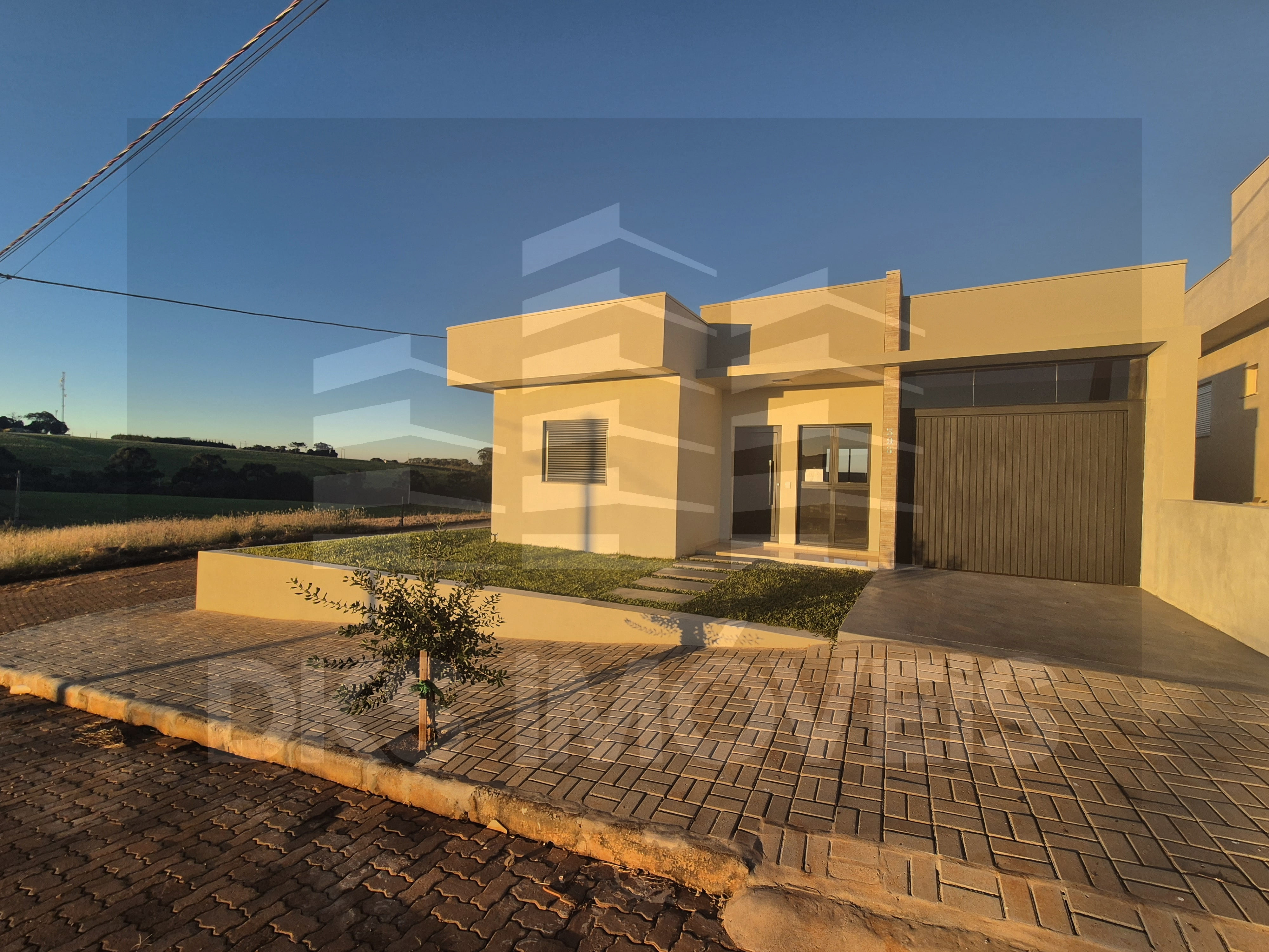 Excelente casa de esquina — à venda em Ibirubá — Foto 2