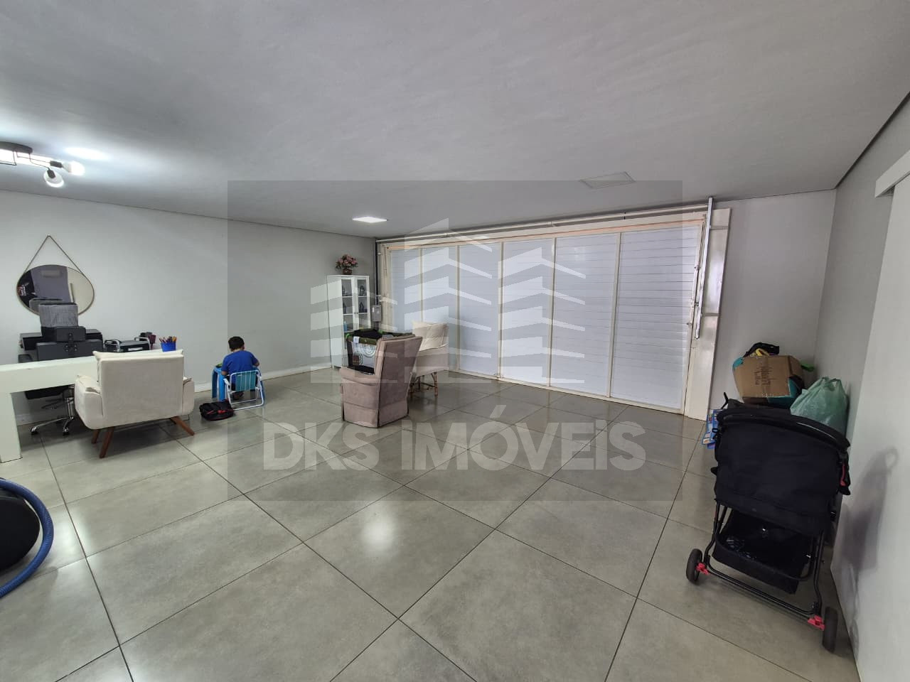 Casa de Alto Padrão à Venda – 220m² com Piscina Aquecida — à venda em Ibirubá — Foto 2