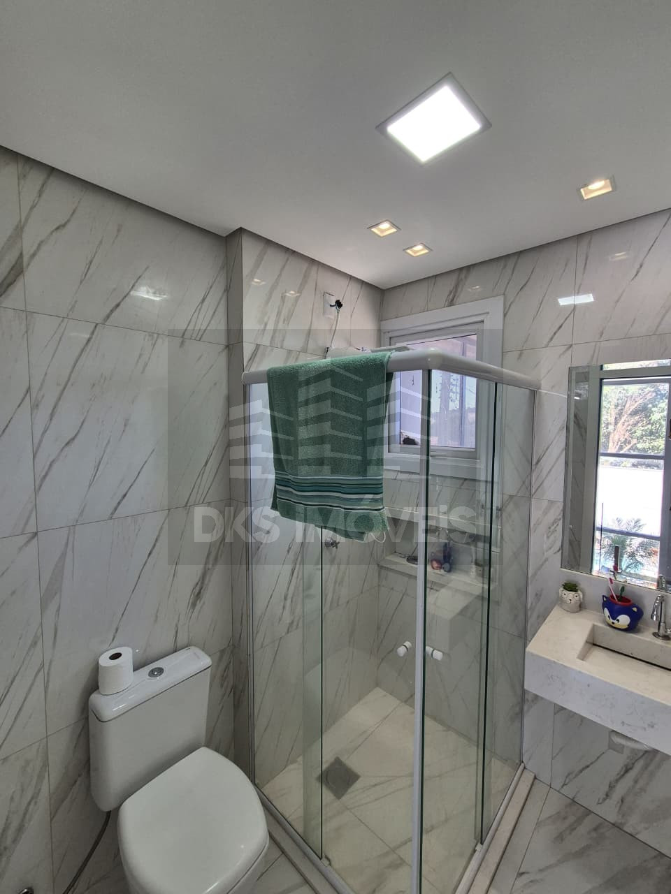 Casa de Alto Padrão à Venda – 220m² com Piscina Aquecida — à venda em Ibirubá — Foto 3